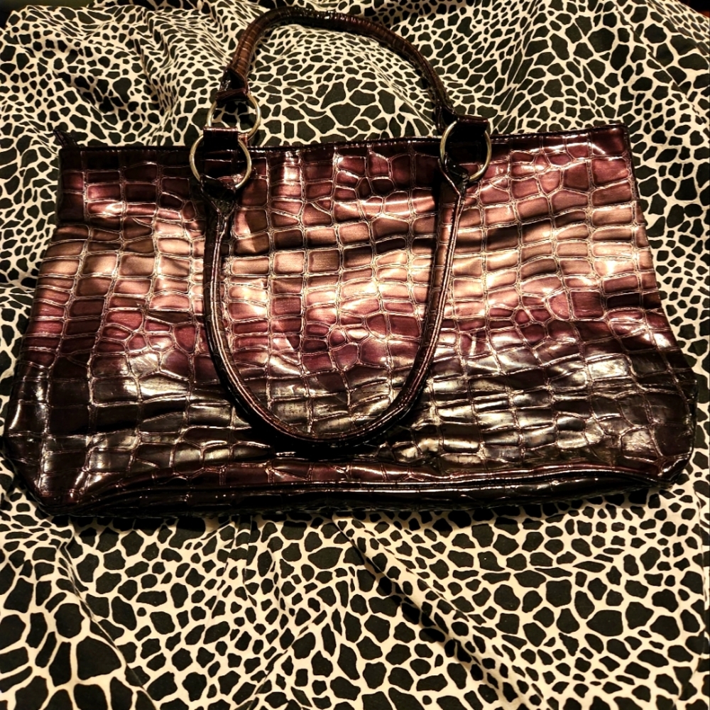 Women's shoulder bag